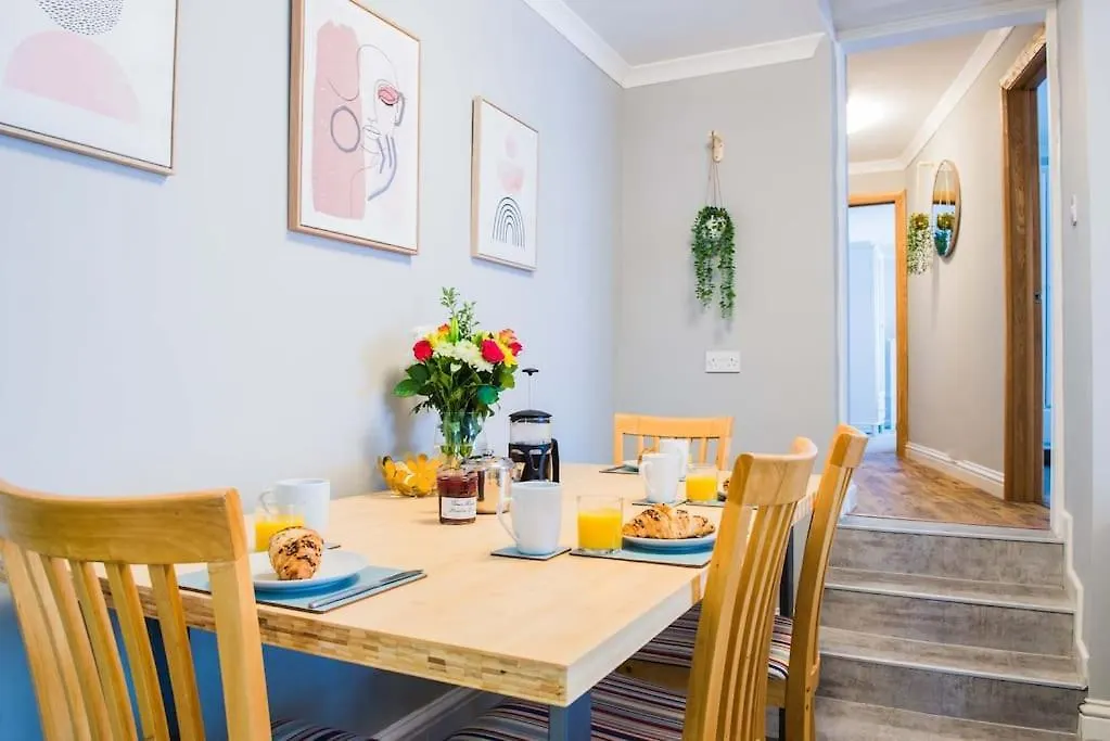 Mumbles Apartment Near To Shops And Beach  The Mumbles