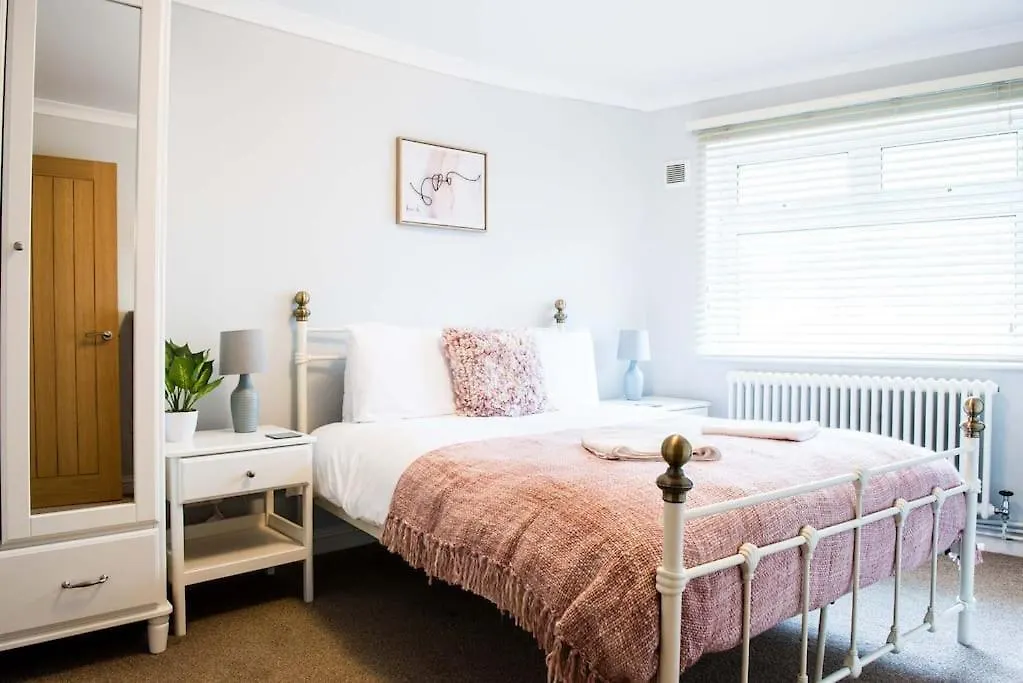 Mumbles Apartment Near To Shops And Beach