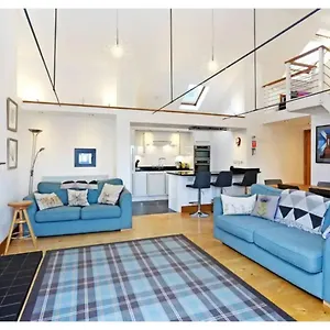 altido-cosy-2-bed-apt-in-the-old-town-with-mezzanine.edinburghhotelsuk.org/