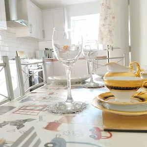 ensuite-double-room-and-single-room-in-long-eaton-nottingham.hotelsin-nottingham.com/
